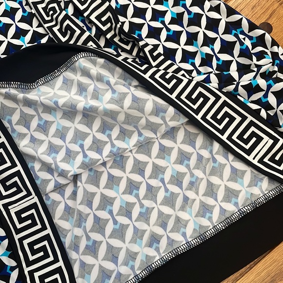 Beautiful WHBM geometric dress XXS belted elastic wrinkle free - Picture 6 of 11